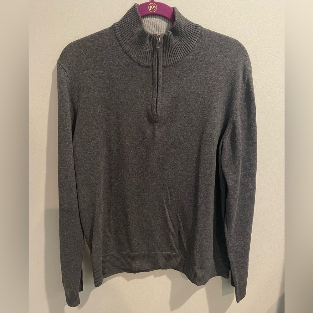 Men’s Alfani quarter zip sweater, dark gray, Medium